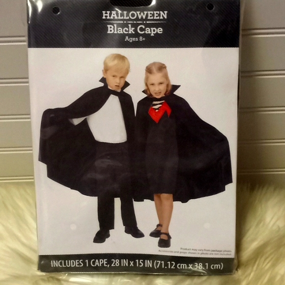 Halloween Black Cape Ages 8+ - Picture 7 of 7